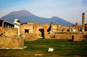 --------#AMA012#-------- Pompeii and Amalfi Coast 