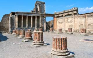 Pompeii Ruins with Guide and Tickets